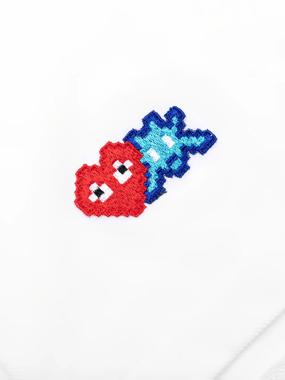 Comme Des Garçons Play x Invader poloshirt met borduurwerk Wit