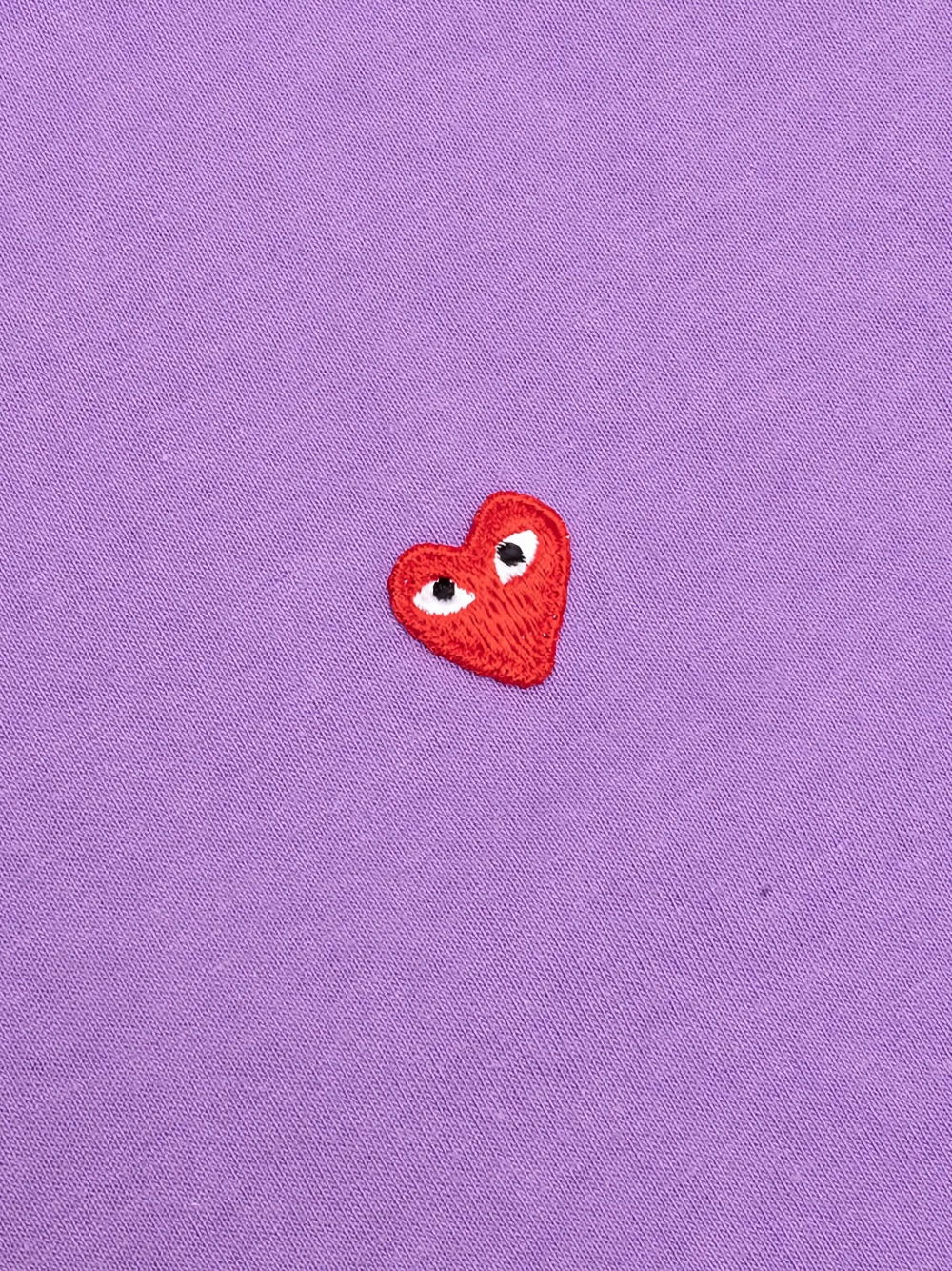 Comme Des Garçons Play T-shirt met hartlogo Paars