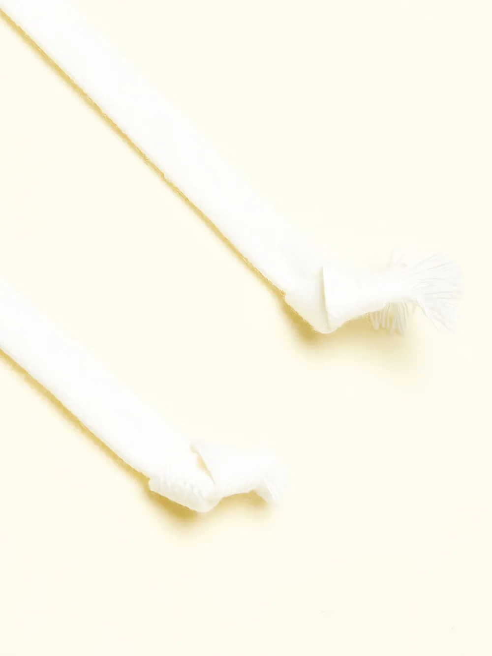 Comme Des Garçons Play Hoodie met hartlogo en rits Wit