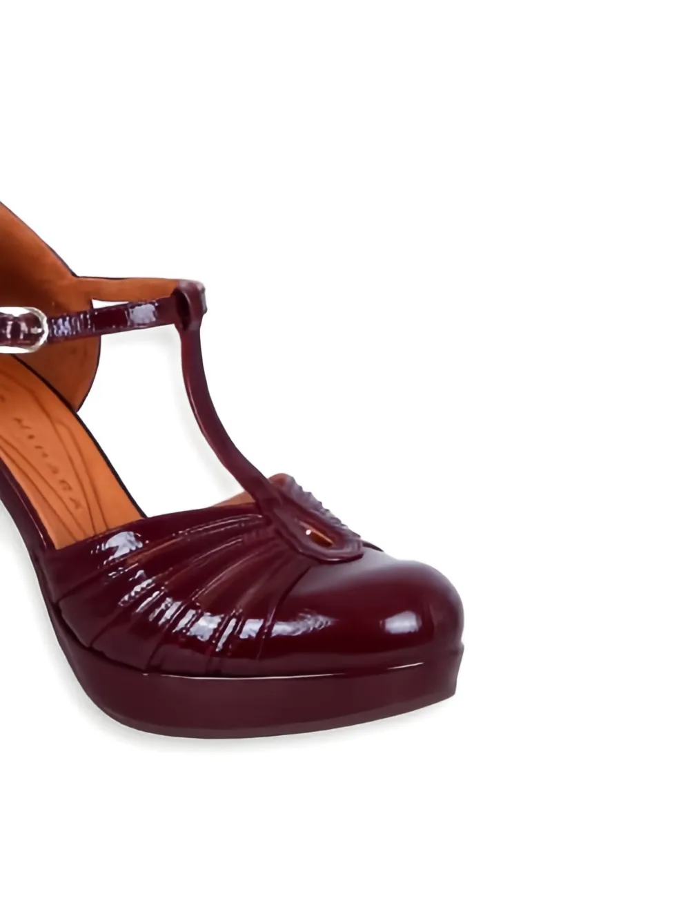 Chie Mihara 85 mm Yaisu pumps met plateauzool en T-bandje Rood
