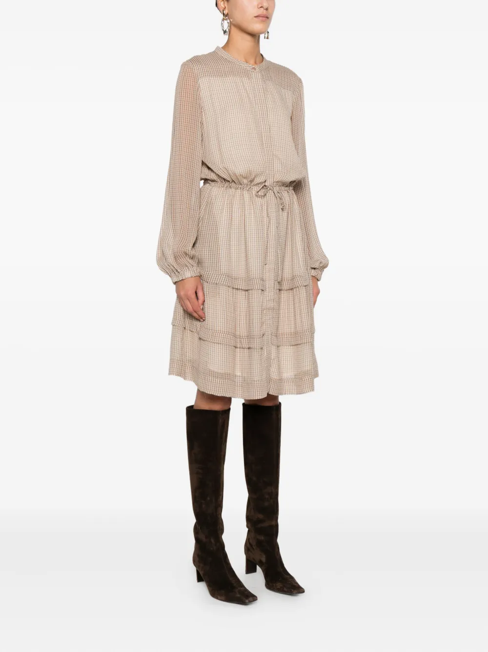 Hemisphere Houndstooth-pattern Tiered Dress In Gray