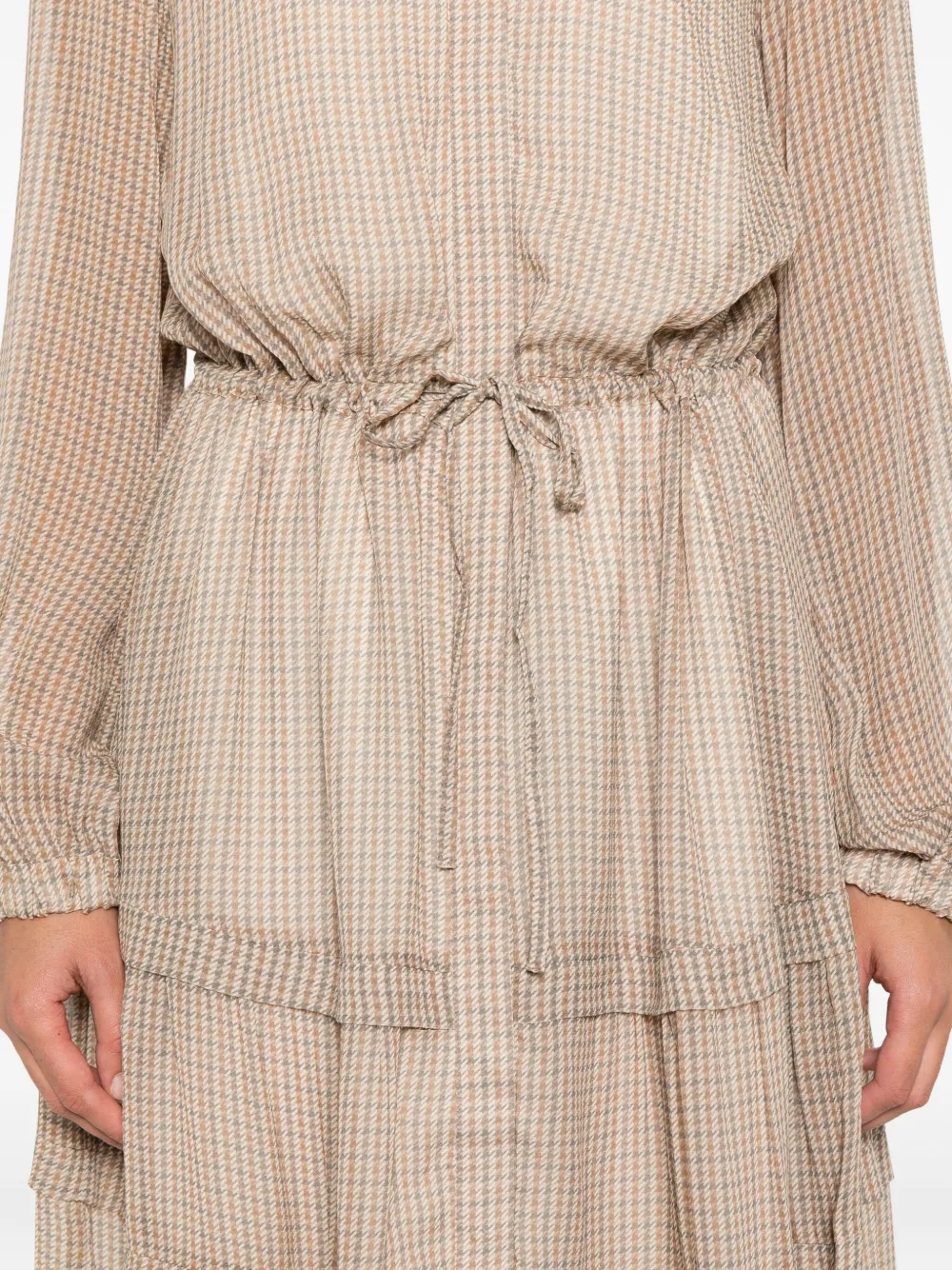 Hemisphere Houndstooth-pattern Tiered Dress In Gray
