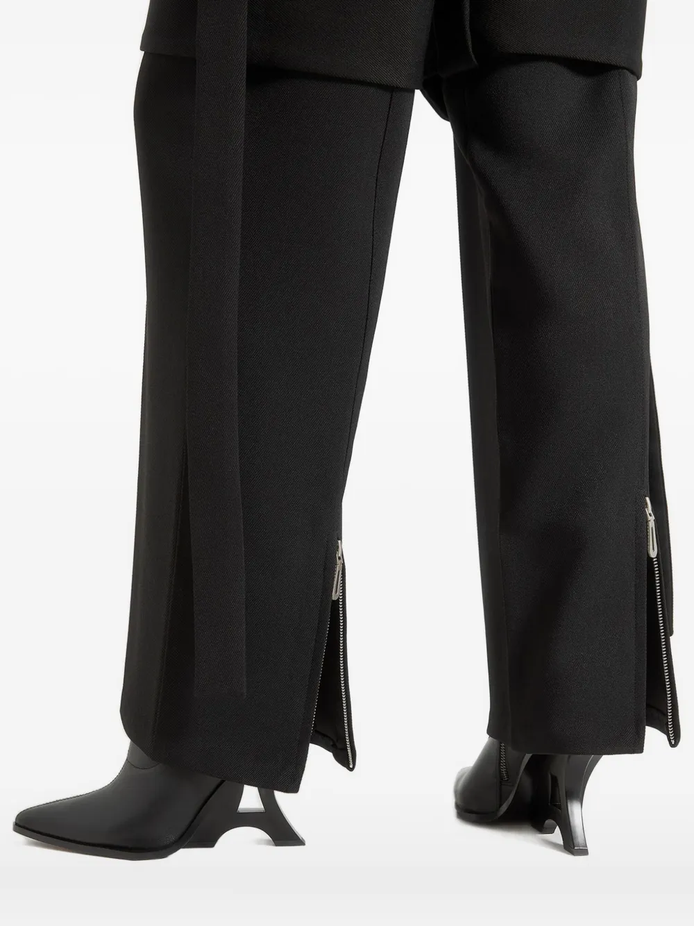 Manière De Voir Isabelle Belted Knee-strap Trousers In Black
