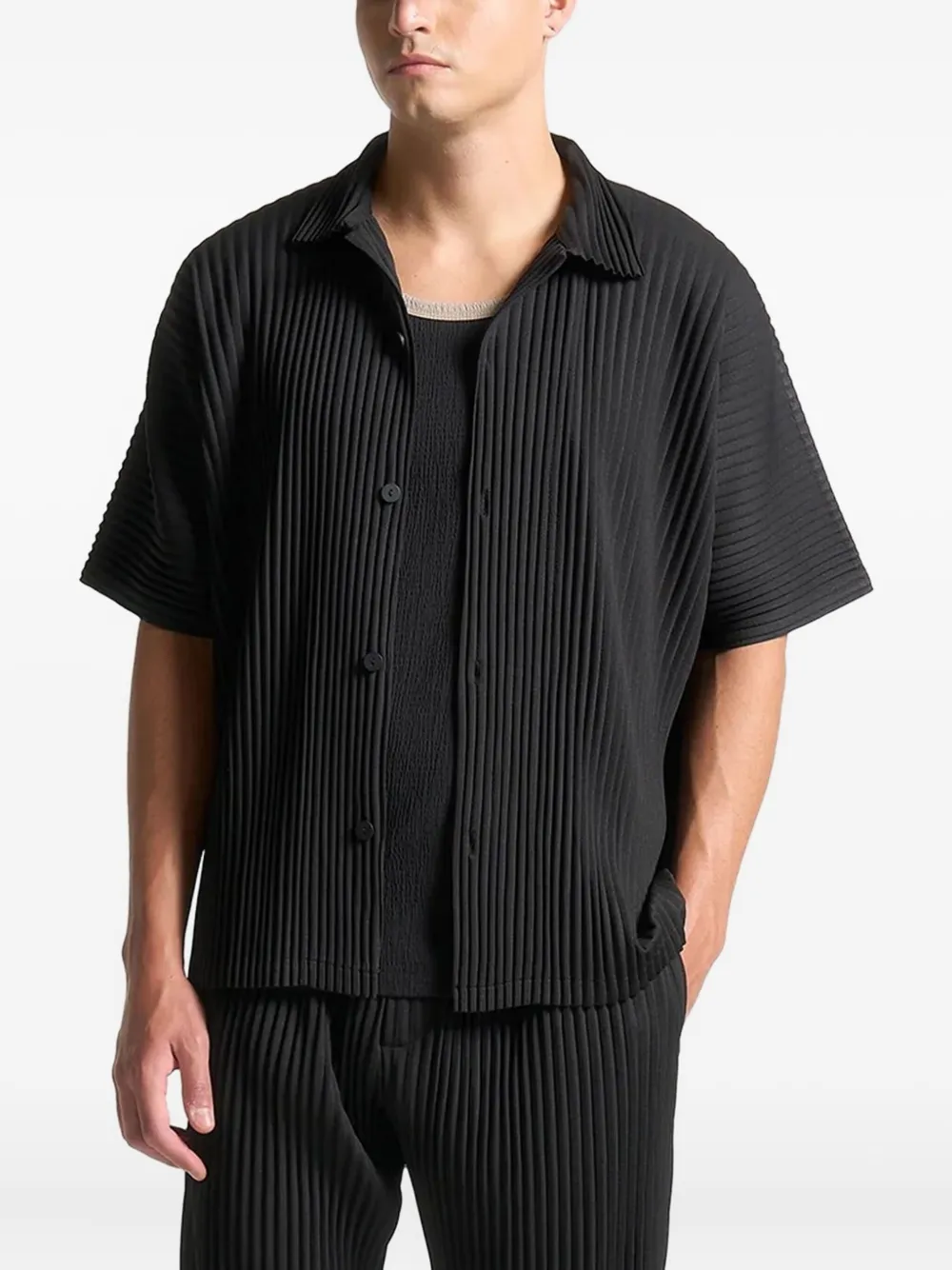 Manière De Voir Pascal pleated short-sleeve shirt | Black | Image 1