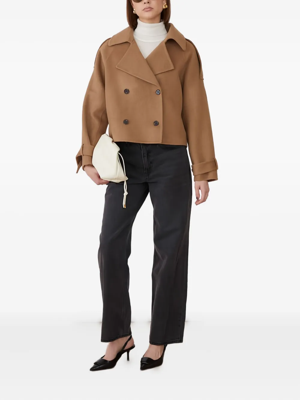 Jovonna buttoned jacket | Cropped Jackets | Image 2