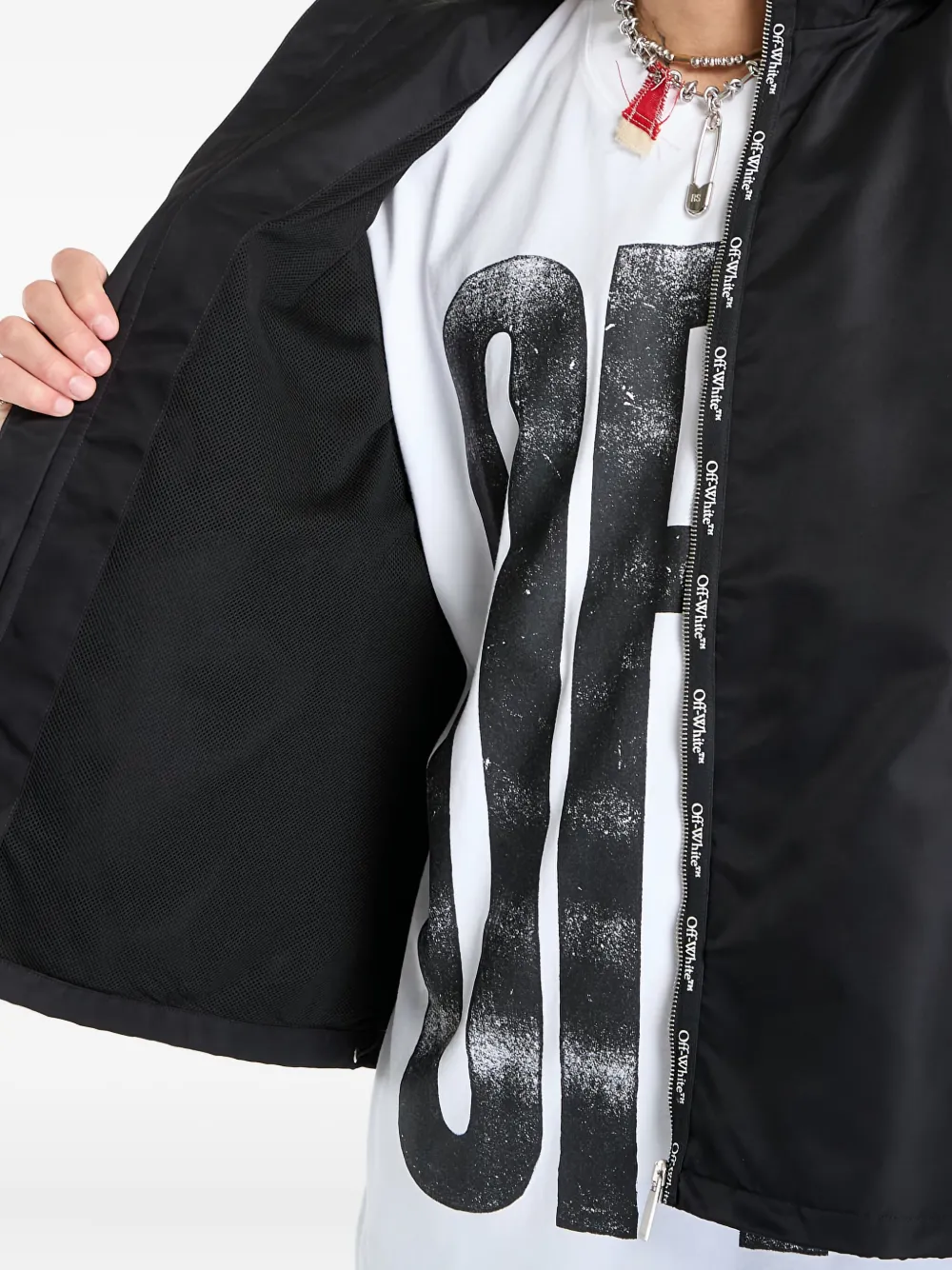 Off-White Jack met capuchon en logoband Zwart