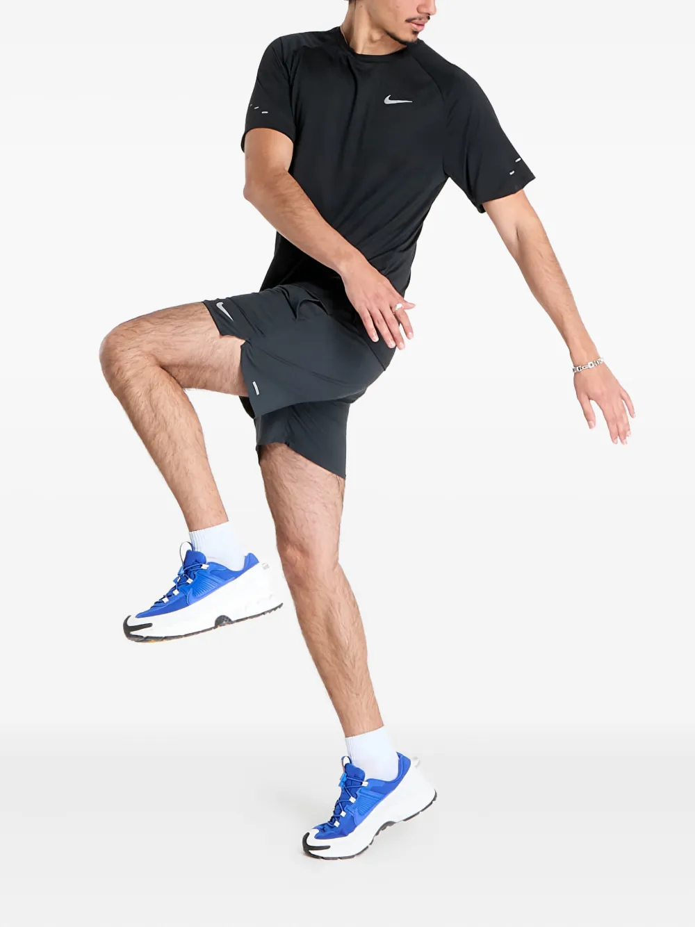 Nike Stride running T-shirt | T-Shirts | Image 2