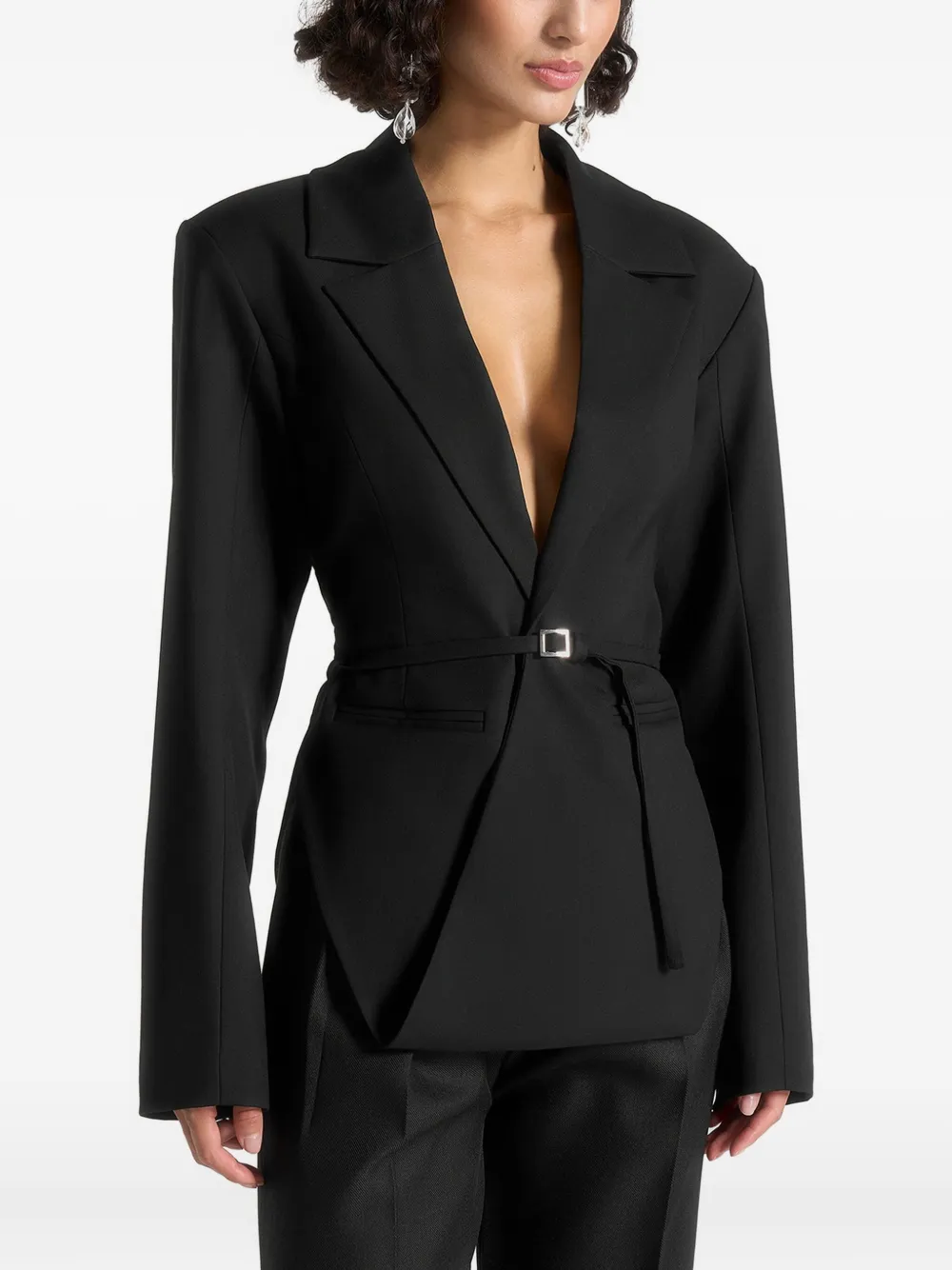 Manière De Voir Yuna Plunge-tailored Belt Blazer In Black