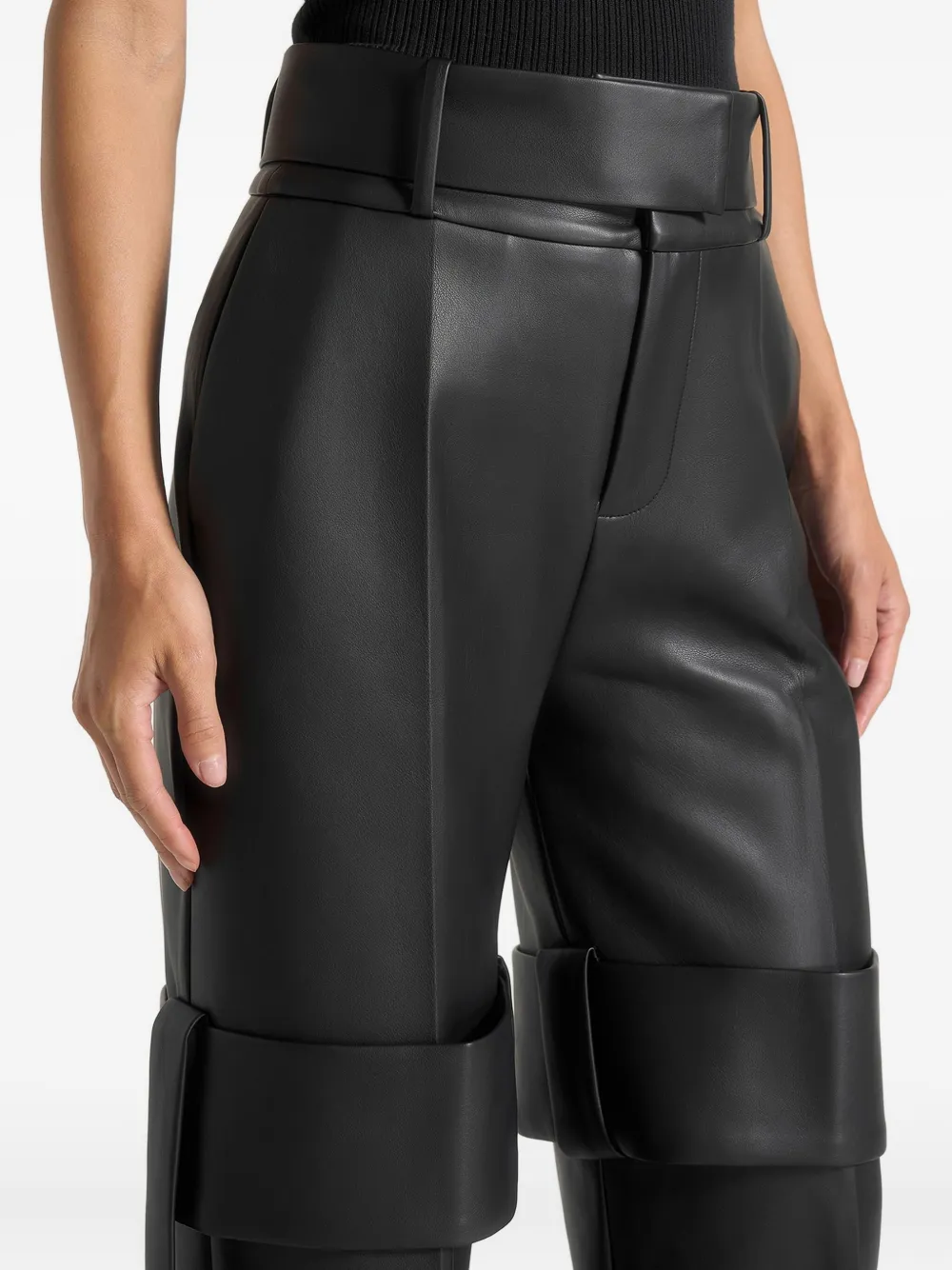 Manière De Voir Isabelle Belted Knee-strap Trousers In Black