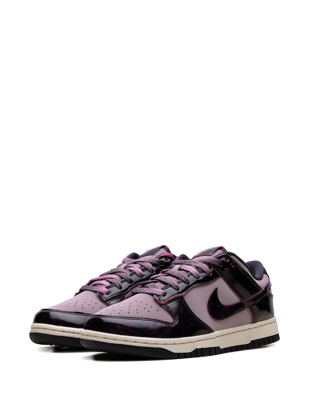 Nike Dunk Low Sneakers In Black