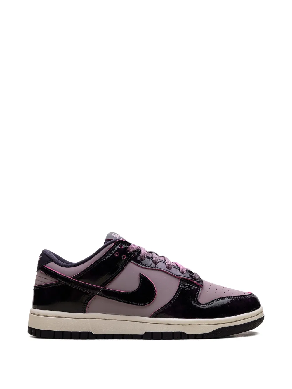Nike Dunk Low Sneakers In Black