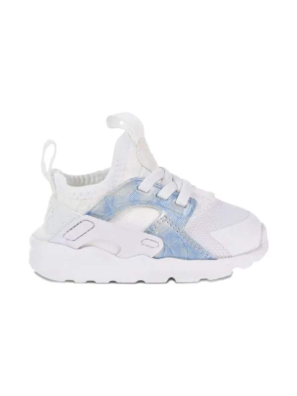 girl huaraches white