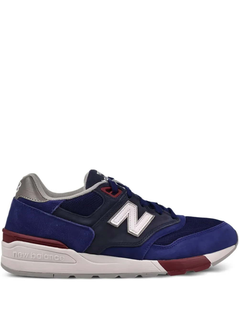 New Balance Classics Traditionals suede sneakers Black
