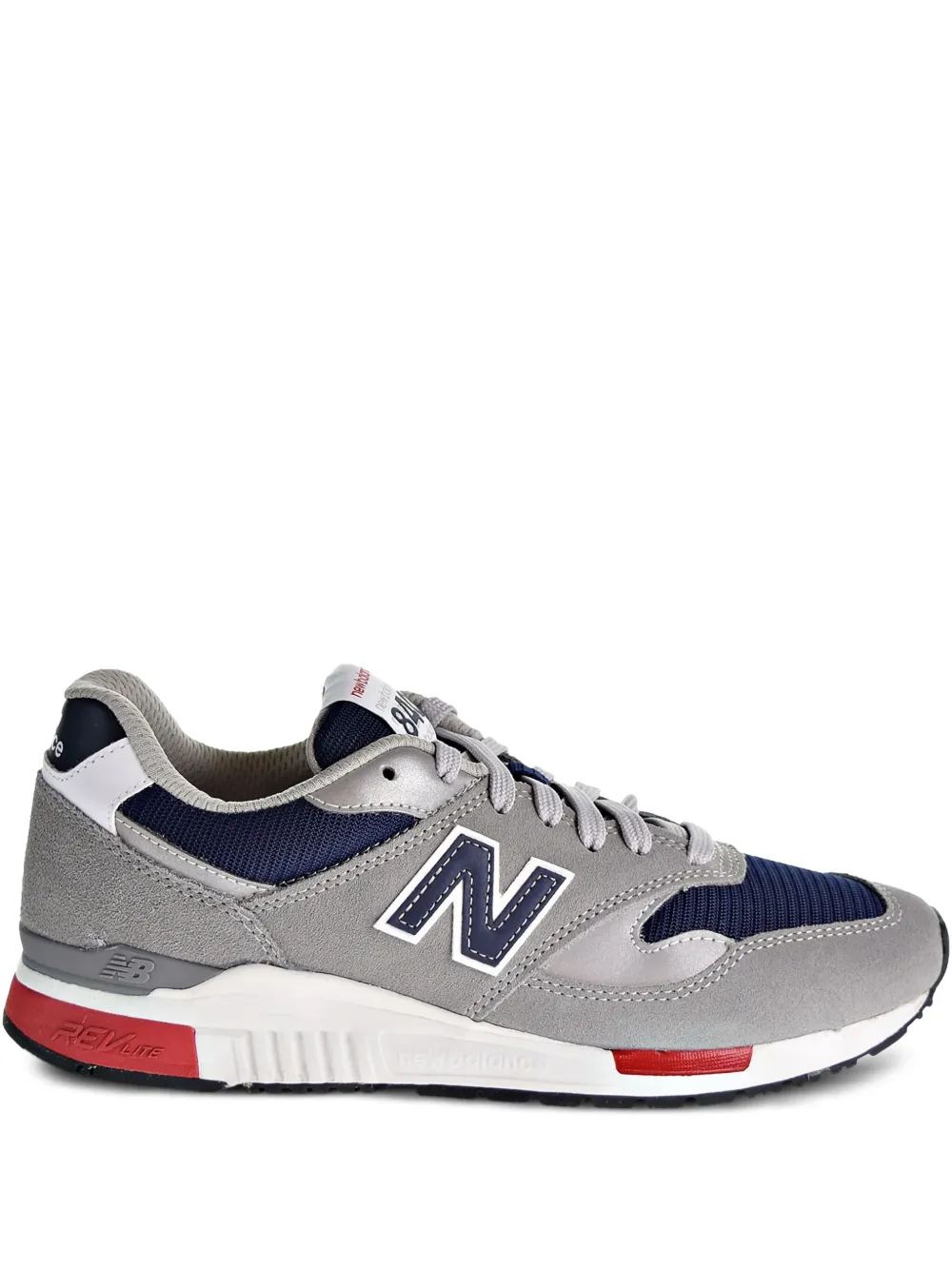 New Balance 840 suede trainers Grey