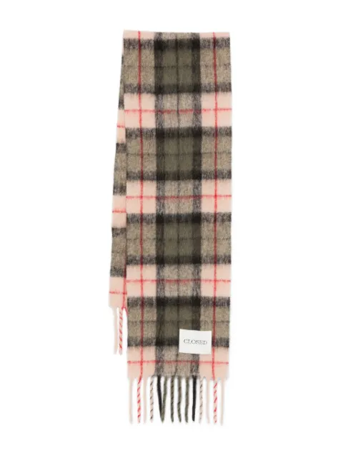 Closed checked fringed scarf