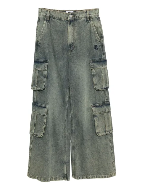 izzue logo embroidered cargo jeans