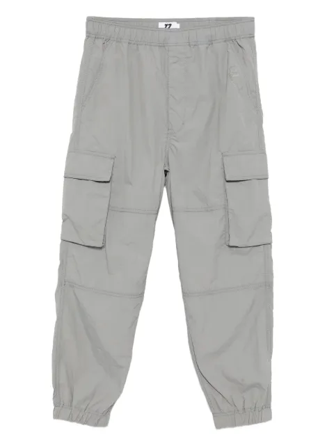 izzue pantalones con logo estampado