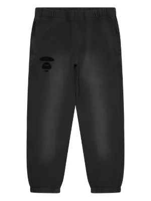 A BATHING APE® シャークヘッド トラックパンツ | ブラック | FARFETCH JP