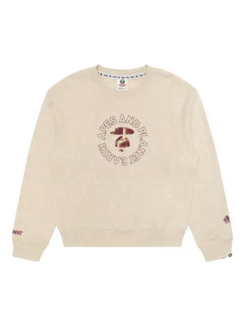 AAPE BY *A BATHING APE® سويتر برقبة مستديرة وطبعة شعار الماركة