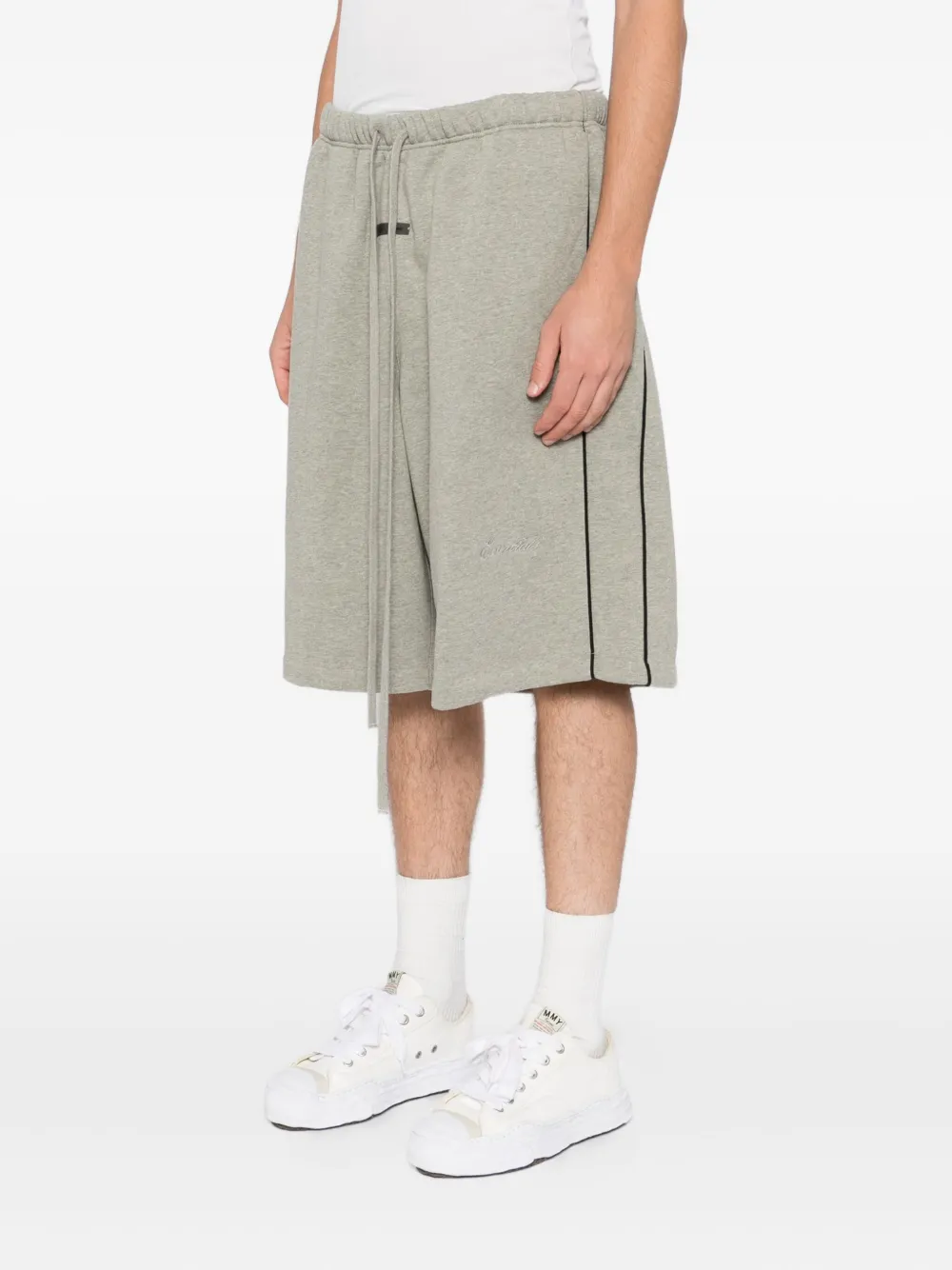FEAR OF GOD ESSENTIALS Shorts met geborduurd logo Grijs