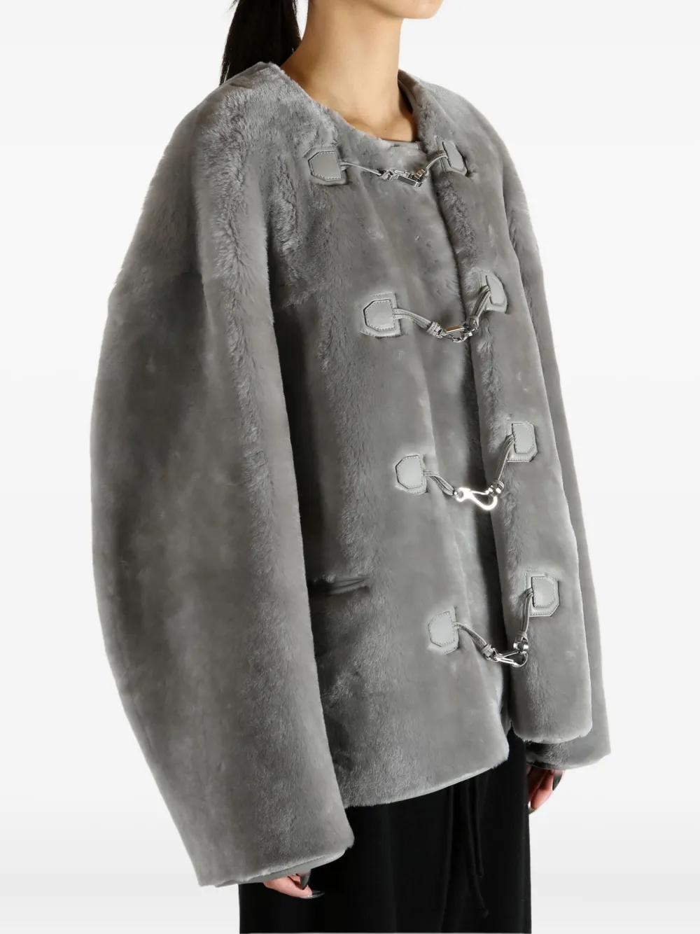Totême Toggle-fastening Shearling Jacket In Gray