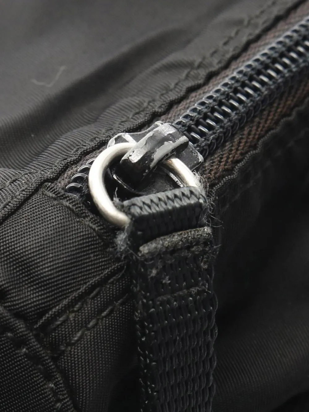 Prada Pre-Owned 2000-2013 Tessuto Zip Top crossbody bag | Pre-Owned | Image 2