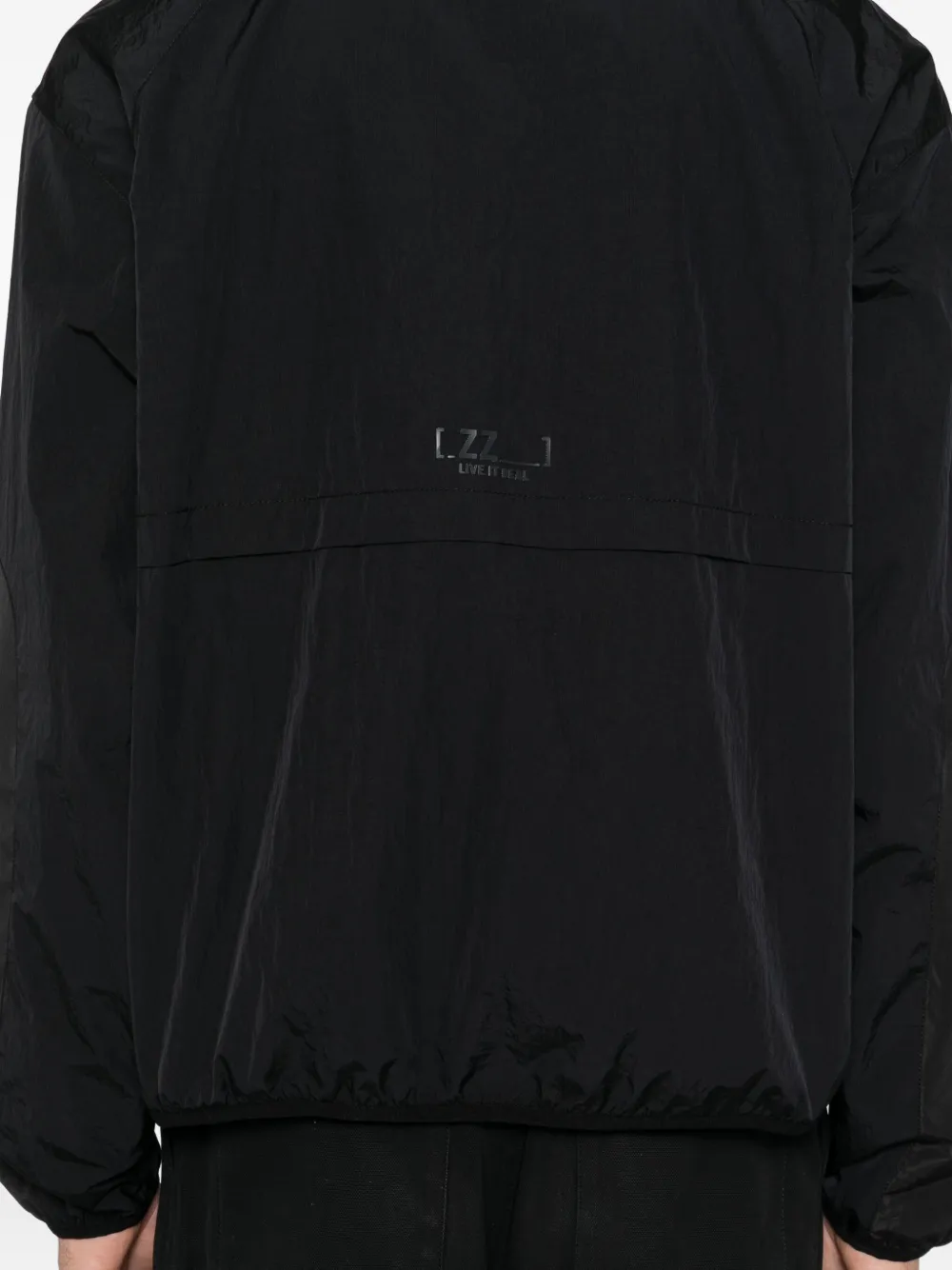 izzue Jack met logopatch Zwart