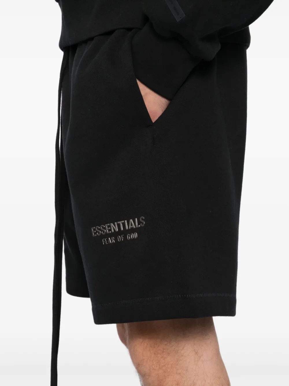FEAR OF GOD ESSENTIALS Shorts met logo-applicatie Zwart