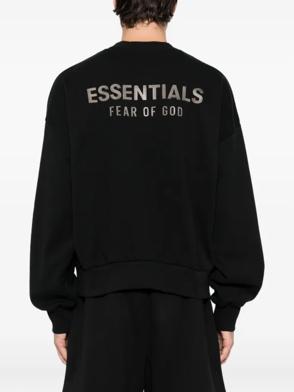 FEAR OF GOD ESSENTIALS ロゴエンボス スウェットシャツ | ブラック 