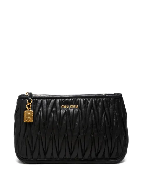Miu Miu Pre-Owned شنطة كلاتش 'ماتولاسيه' من عقد 2010