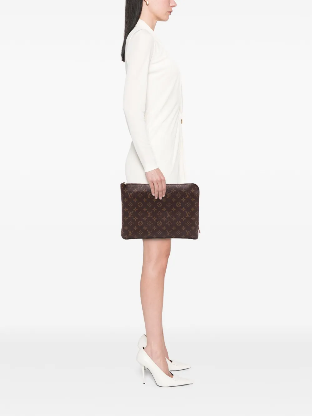 Louis Vuitton Pre-Owned 2018 Monogram Etui Voyage MM clutch bag | Pre-Owned | Image 2
