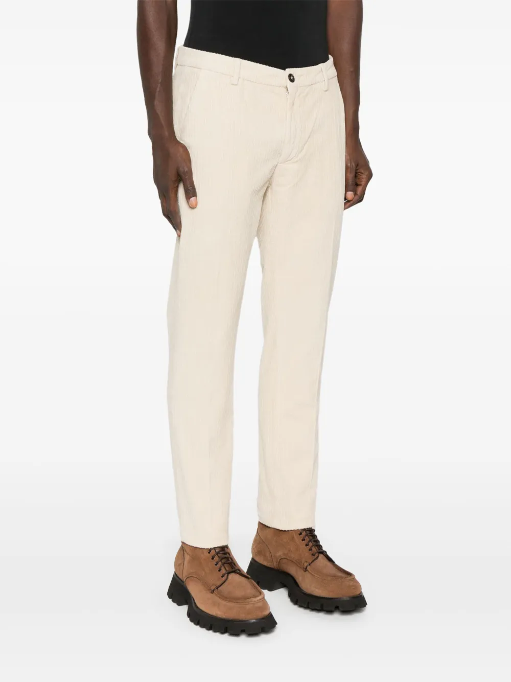 40 WEFT Ribfluwelen chino Beige