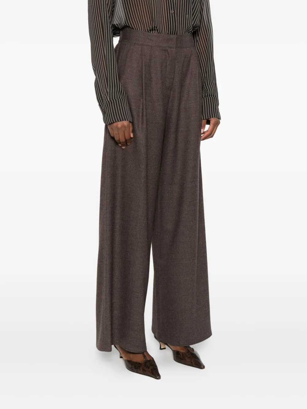 Dušan Elasticated Wool Trousers In Brown