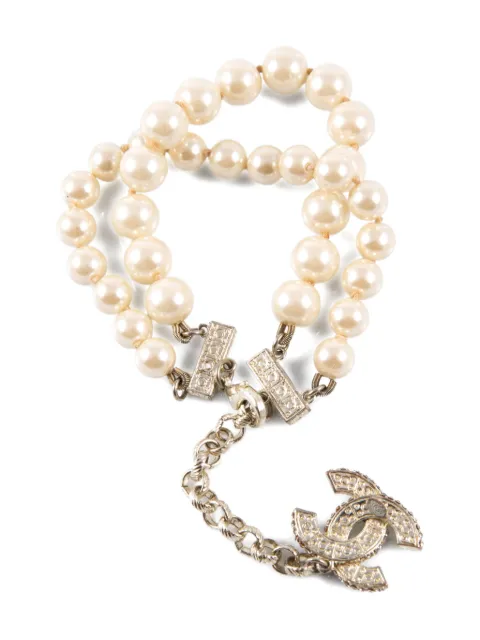CHANEL Pre-Owned 2000s faux-pearl interlocking-logo bracelet