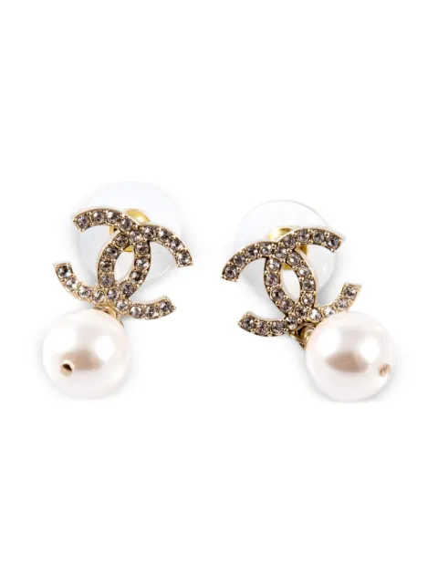 CHANEL Pre-Owned 2000s faux-pearl logo earrings