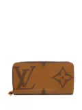 Louis Vuitton Pre-Owned 2020s Giant Monogram Reverse Zippy wallet - Brown