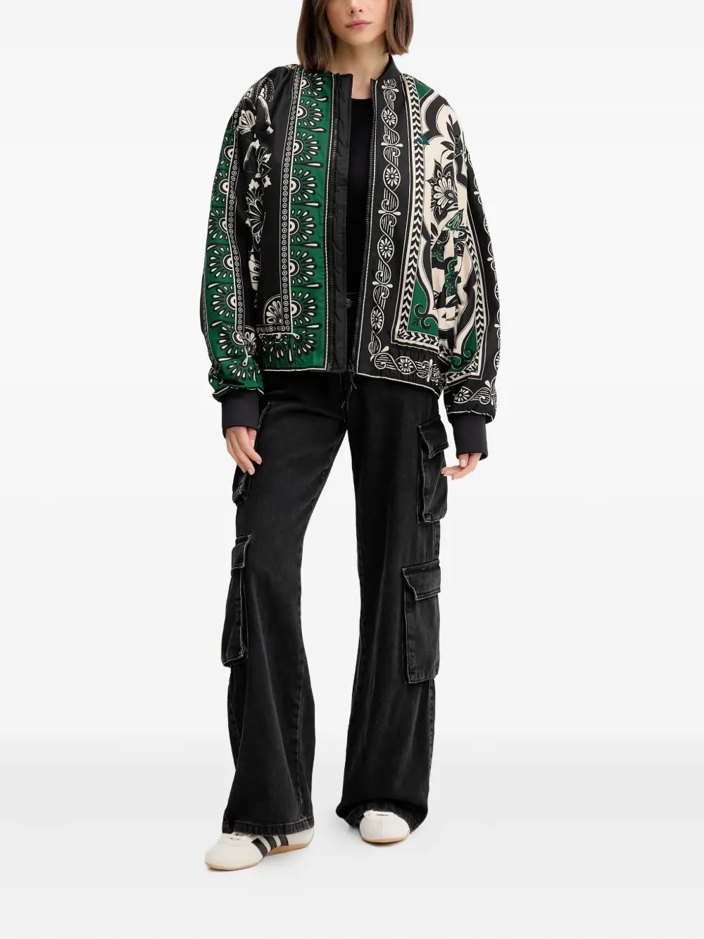 adidas chamarra universitaria con cierre en colaboración con Fram | Chamarras bomber | Image 2