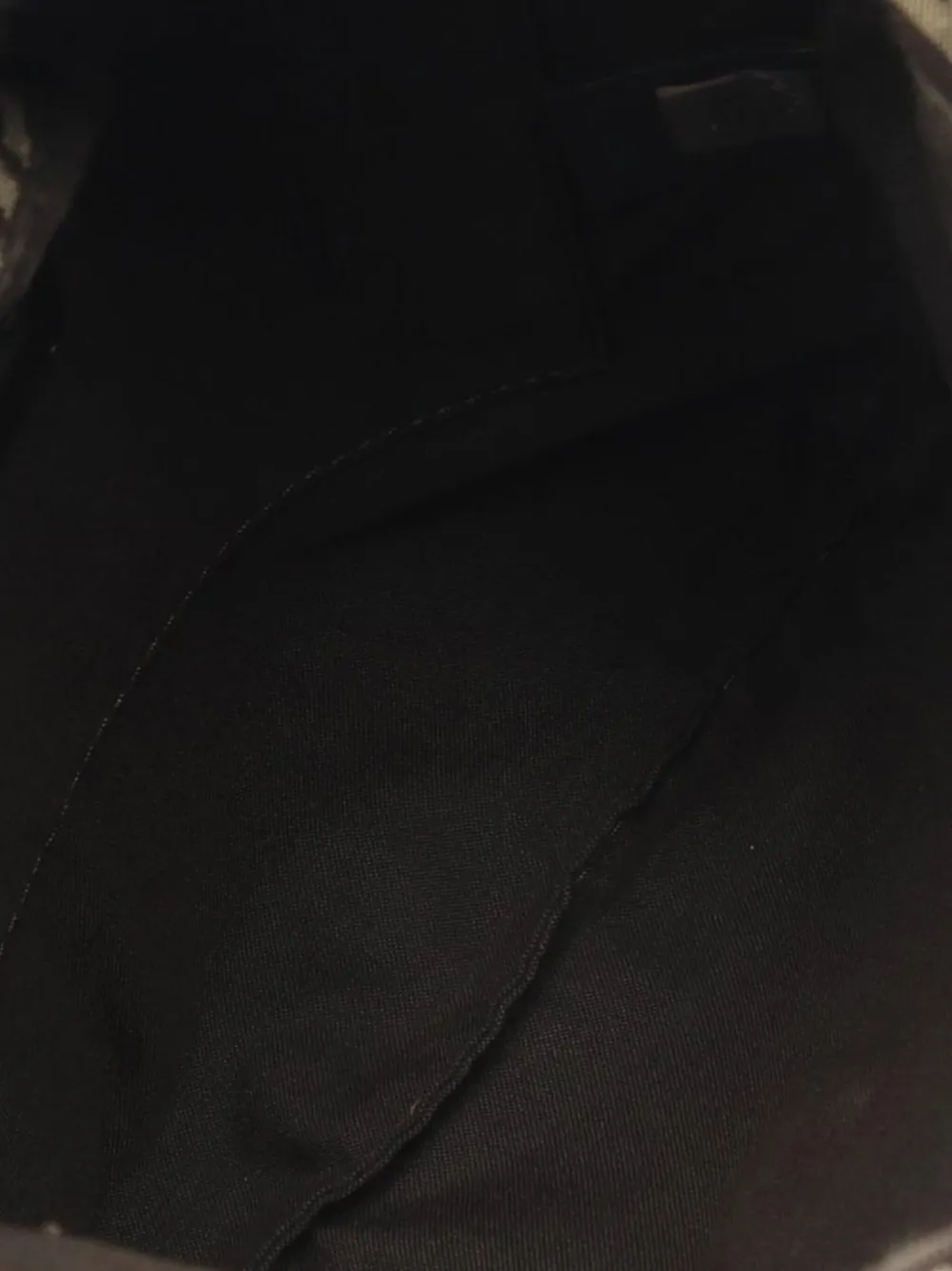 Pre-owned Fendi 2000-2010 Zucchino Canvas Crossbody Bag In Brown