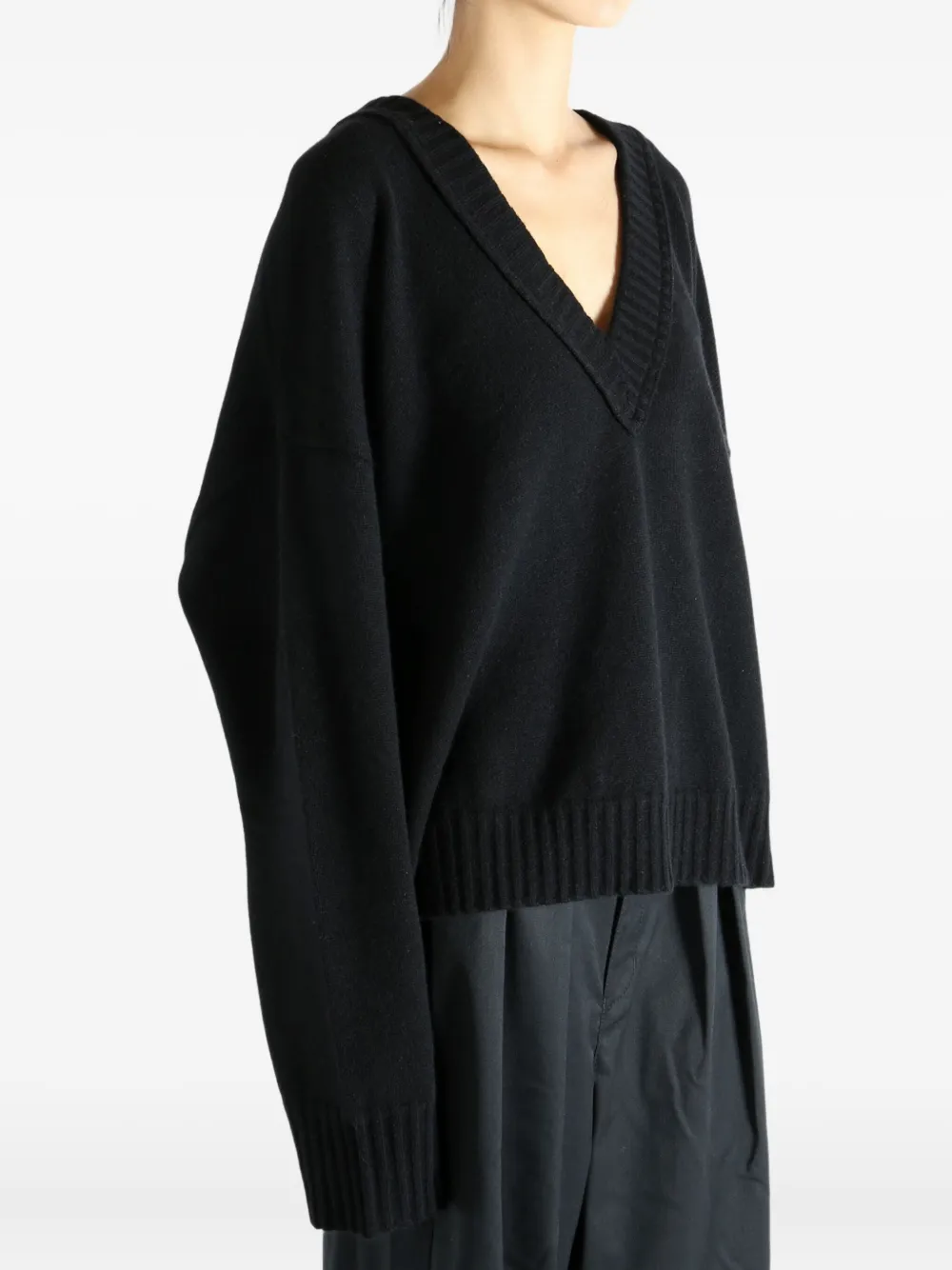 Ziggy Chen V-neck Wool Sweater In Blue