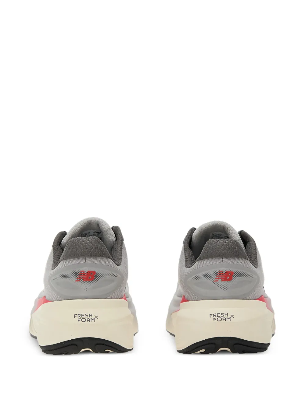 New Balance Fresh Foam X More v6 sneakers met logoprint Grijs