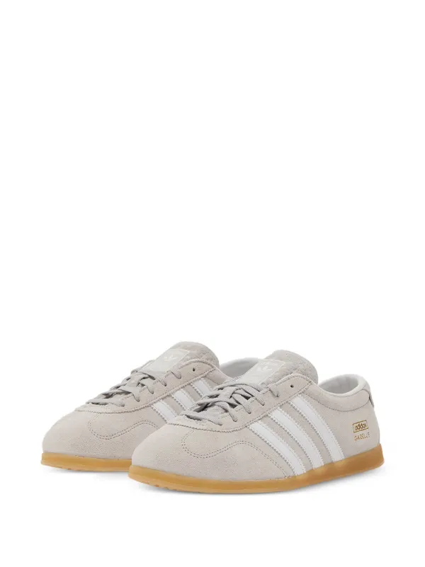 Adidas Gazelle Lo Pro three-stripe Sneakers | Grey | FARFETCH display picture 1
