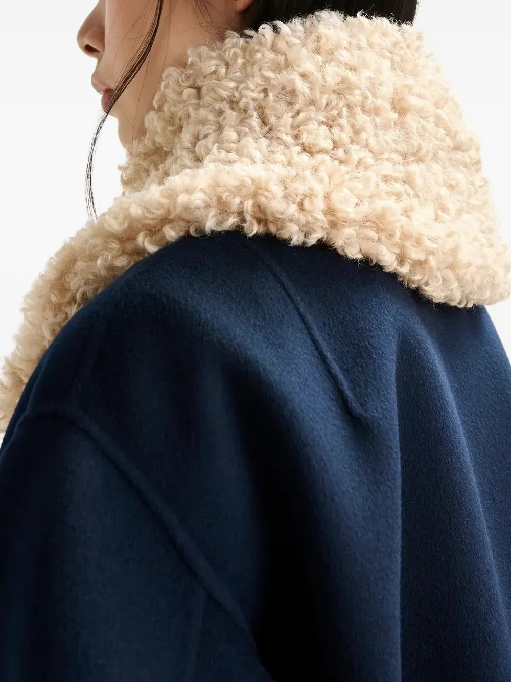 Essentiel Antwerp Faux-fur Collar In Blue