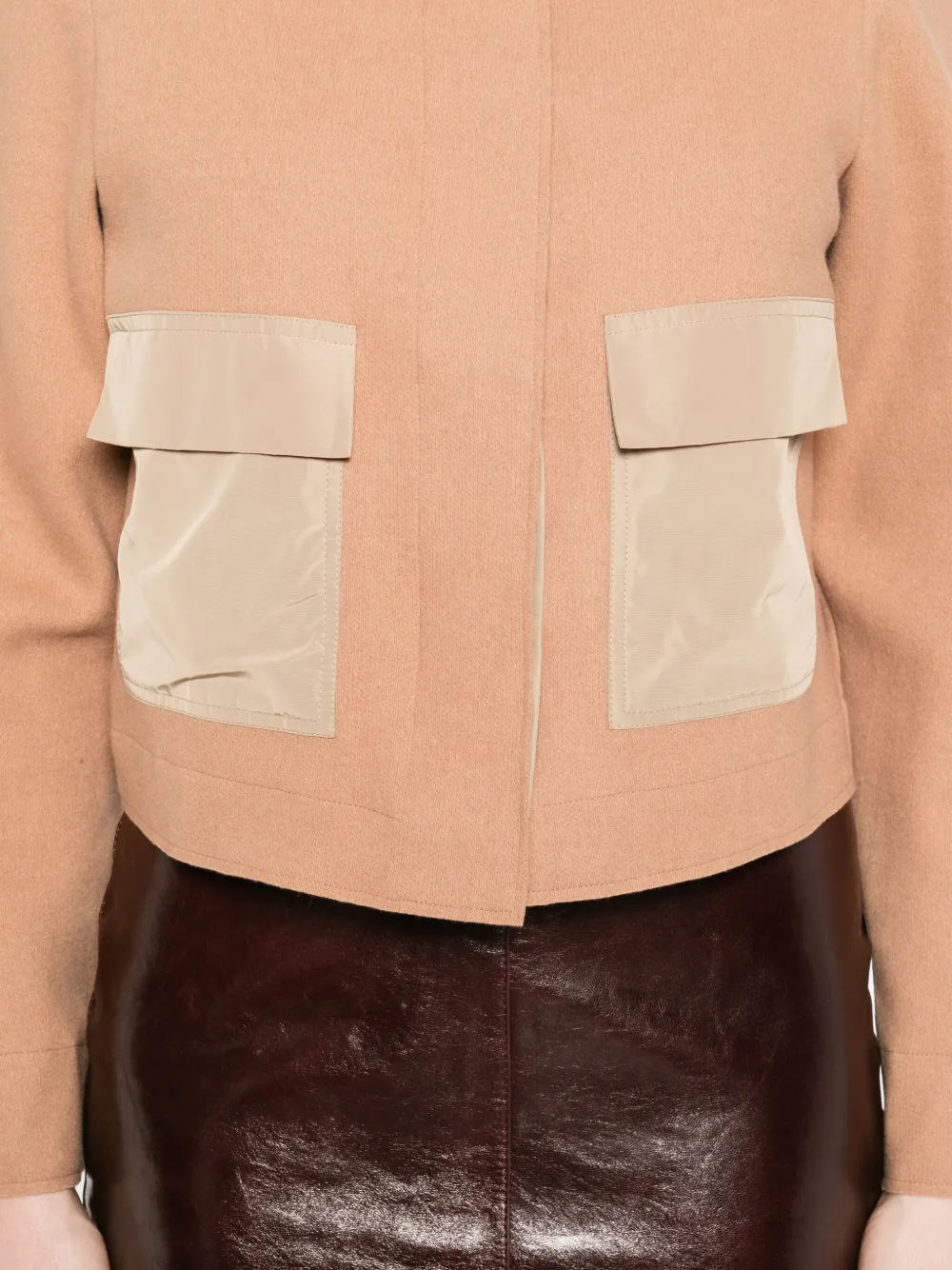 Niu Jack met opgestikte zak Bruin