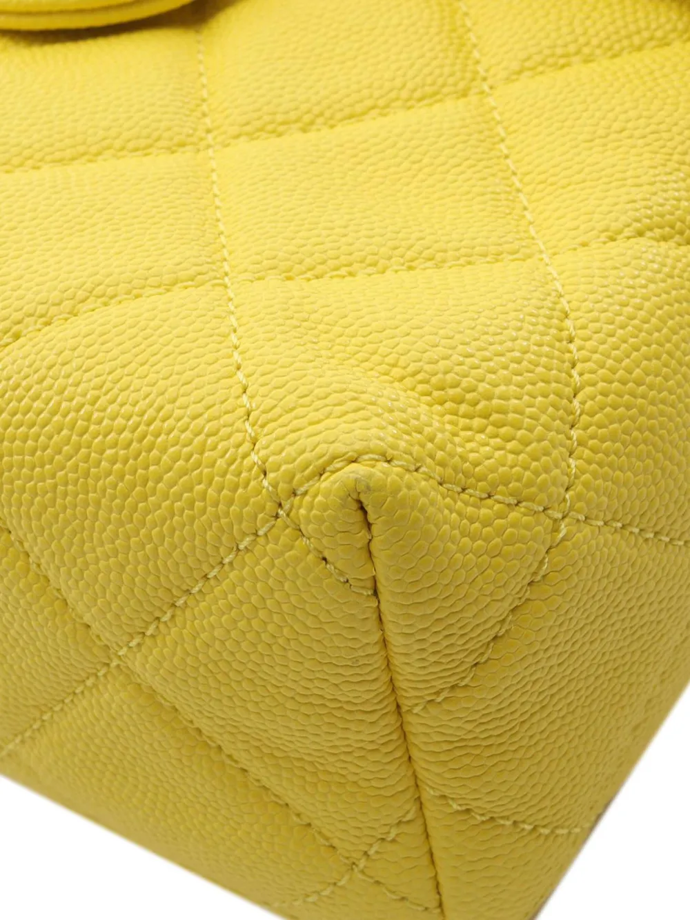 CHANEL Pre-Owned 2021-2025 Quilted Caviar Handy Box Vanity Case with Chain satchel | Pre-Owned | Image 2