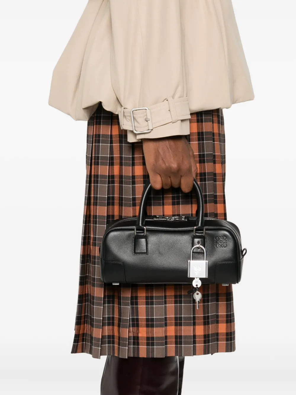LOEWE Amazona leather tote bag | Image 2