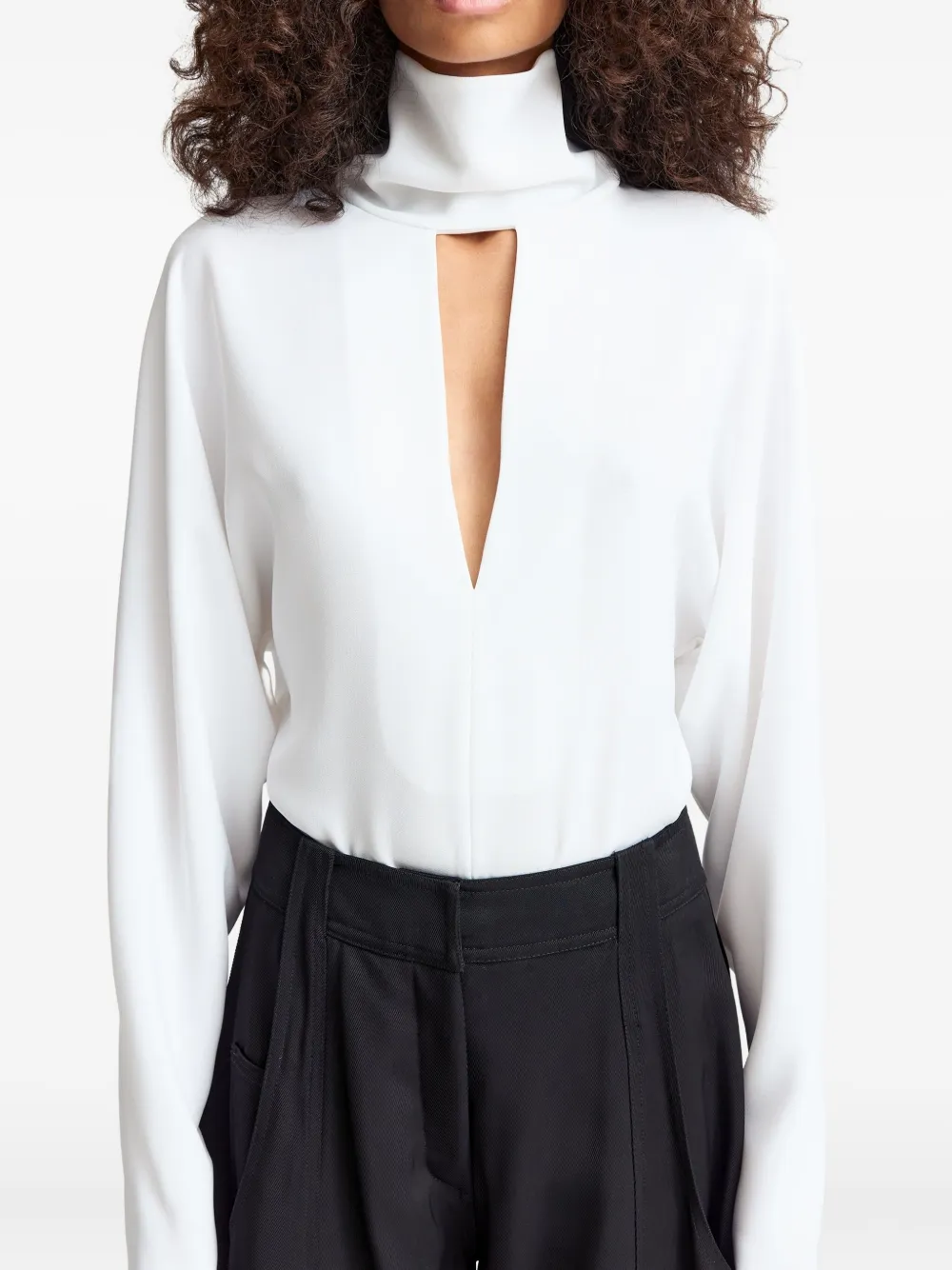 16arlington Olamo Crêpe Top In White