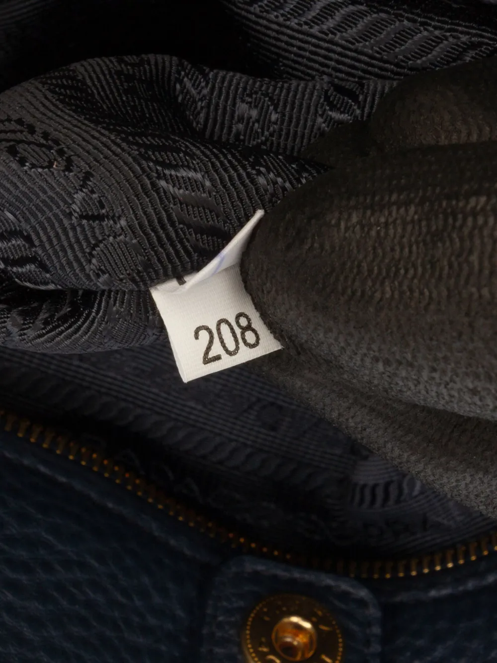Pre-owned Prada 2010-2025 Vitello Daino Open Convertible Tote Satchel In Blue