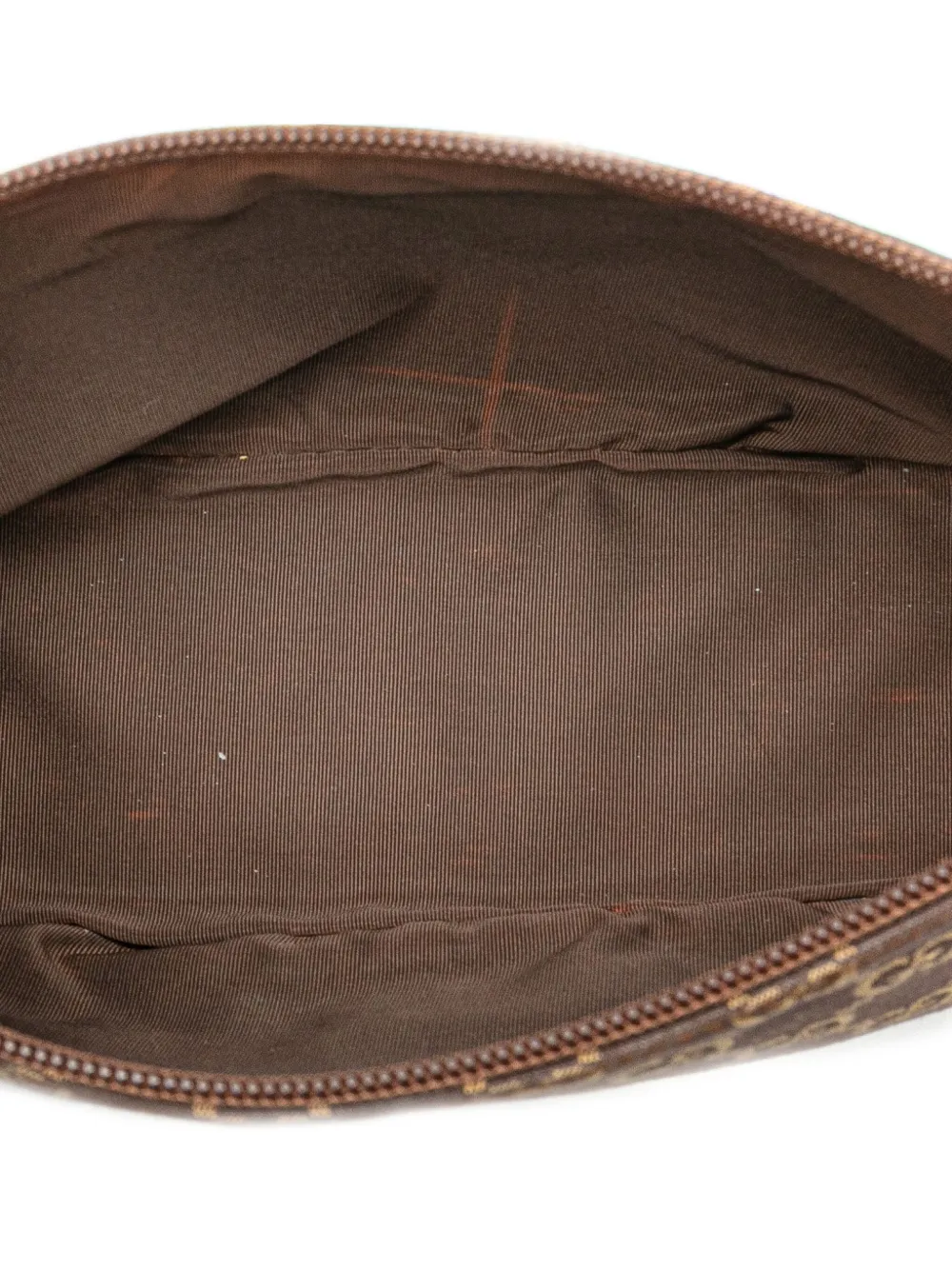 Pre-owned Gucci 2000-2015 Gg Canvas Boat Shoulder Bag In Brown