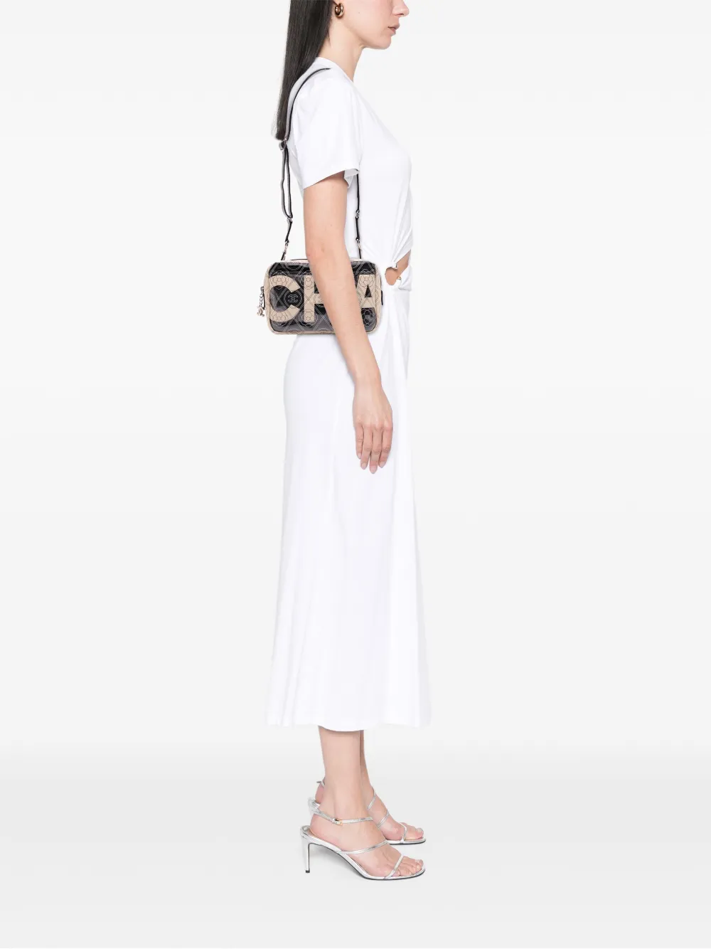 CHANEL Pre-Owned 2018 Coated Canvas Camellia Logo Camera Bag crossbody bag | Pre-Owned | Image 2