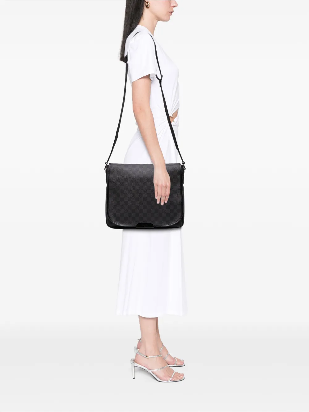 Louis Vuitton Pre-Owned 2010 Damier Graphite Daniel MM crossbody bag | Pre-Owned | Image 2